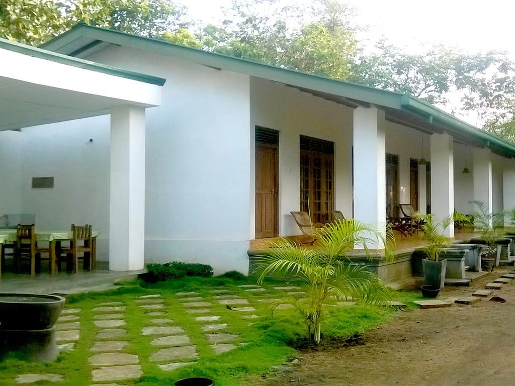 Le Grand Meaulnes Hotel Habarana Exterior photo